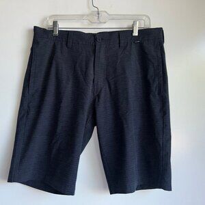 TRAVIS MATHEW Gray Striped Flat Front Performance Golf Chino Shorts Size 33